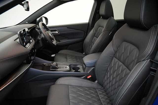 Nissan Qashqai 1.3 DIG-T MH 158 2WD Tekna+ X-Tronic Auto with BOSE and Pro Pilot Assist
