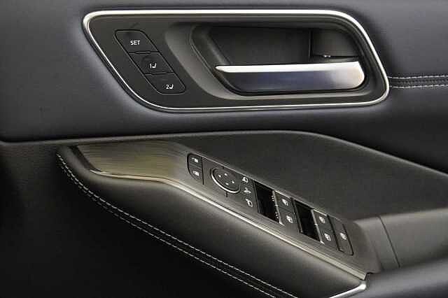 Nissan Qashqai 1.3 DIG-T MH 158 2WD Tekna+ X-Tronic Auto with BOSE and Pro Pilot Assist