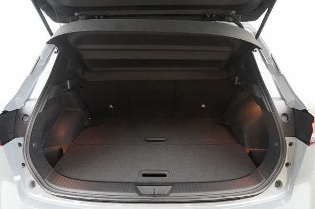 Nissan Qashqai 1.3 DIG-T MH 140 N-Connecta with Glass Roof + Sat Nav and 360 View Cameras