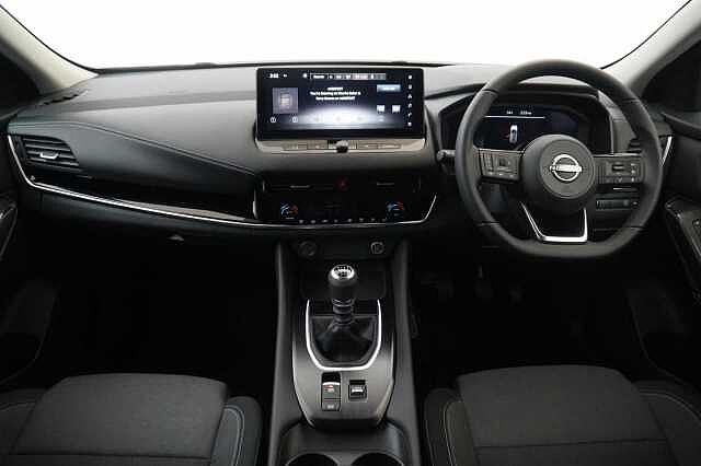 Nissan Qashqai 1.3 DIG-T MH 140 N-Connecta with Glass Roof + Sat Nav and 360 View Cameras