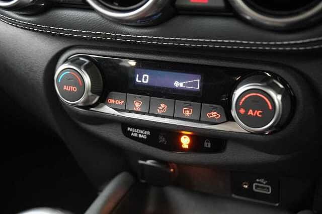 Nissan Juke 1.0 DIG-T 117 N-Connecta with Sat Nav and Rear View Camera