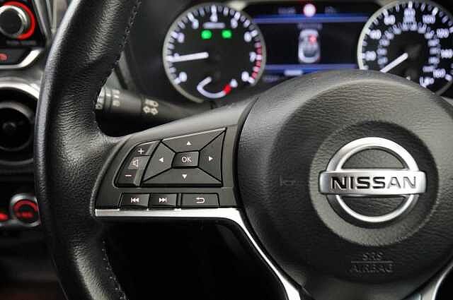 Nissan Juke 1.0 DIG-T 117 N-Connecta with Sat Nav and Rear View Camera