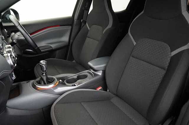 Nissan Juke 1.0 DIG-T 117 N-Connecta with Sat Nav and Rear View Camera