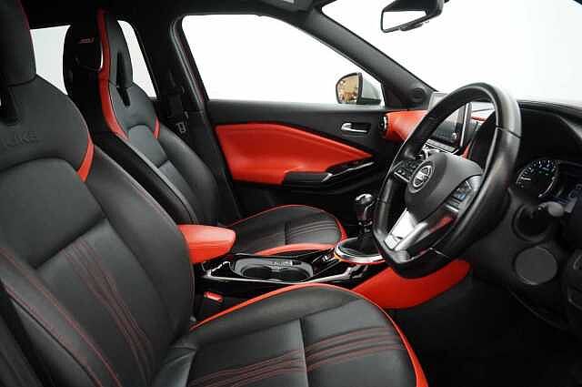 Nissan Juke 1.0 DIG-T 114 Tekna+ with BOSE and Drive Assist + Tow Bar and Orange Pack