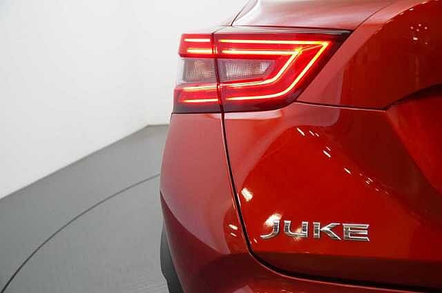 Nissan Juke 1.0 DIG-T 114 Tekna+ with BOSE and Drive Assist + Tow Bar and Orange Pack