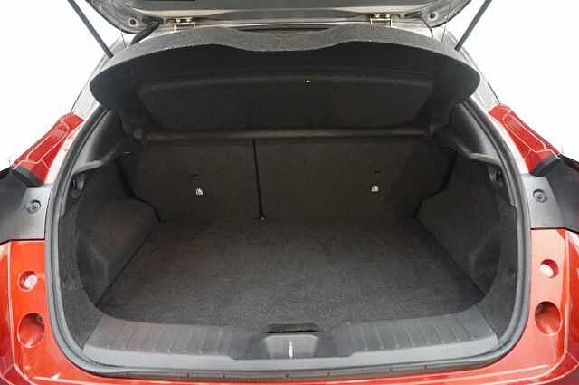 Nissan Juke 1.0 DIG-T 114 Tekna+ with BOSE and Drive Assist + Tow Bar and Orange Pack