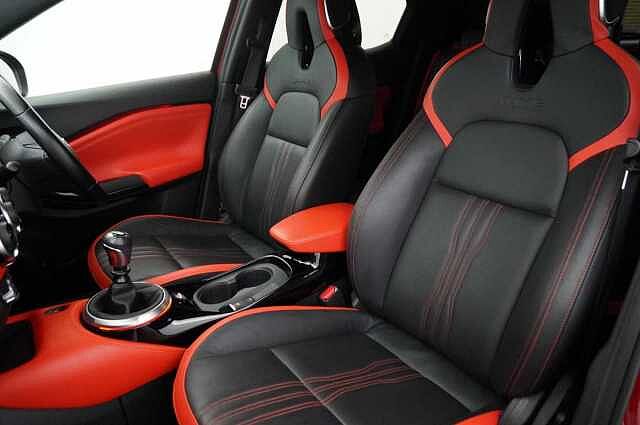 Nissan Juke 1.0 DIG-T 114 Tekna+ with BOSE and Drive Assist + Tow Bar and Orange Pack