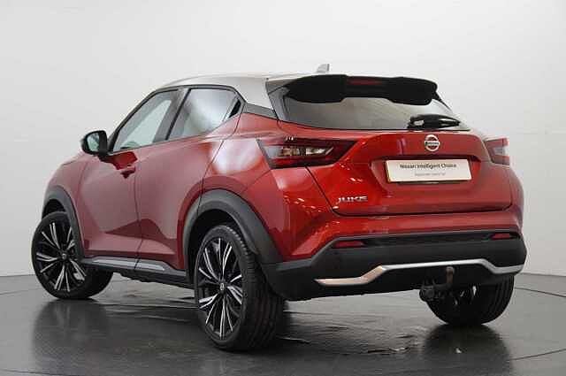 Nissan Juke 1.0 DIG-T 114 Tekna+ with BOSE and Drive Assist + Tow Bar and Orange Pack