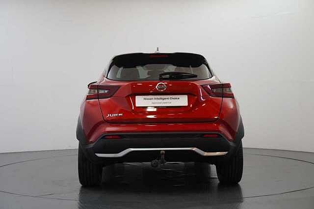 Nissan Juke 1.0 DIG-T 114 Tekna+ with BOSE and Drive Assist + Tow Bar and Orange Pack