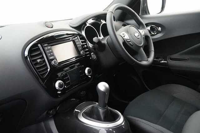 Nissan Juke 1.6 112 BOSE Personal Edition with Nav and Rear Camera + Black Style Pack