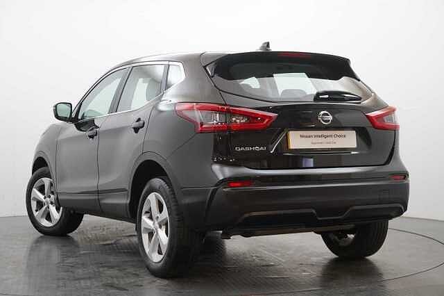 Nissan Qashqai 1.3 DIG-T 160 Acenta Premium with Sat Nav and Rear View Camera