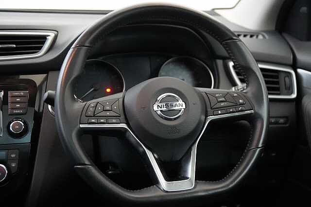 Nissan Qashqai 1.3 DIG-T 160 Tekna with BOSE Audio and Drive Assist Technology
