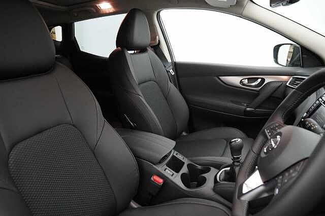 Nissan Qashqai 1.3 DIG-T 160 Tekna with BOSE Audio and Drive Assist Technology