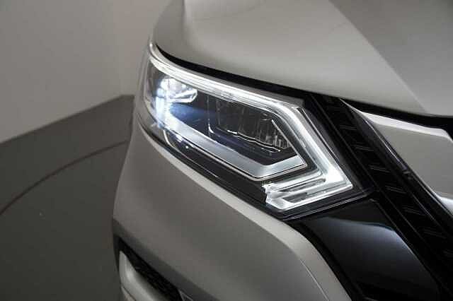 Nissan Qashqai 1.3 DIG-T 160 Tekna with BOSE Audio and Drive Assist Technology