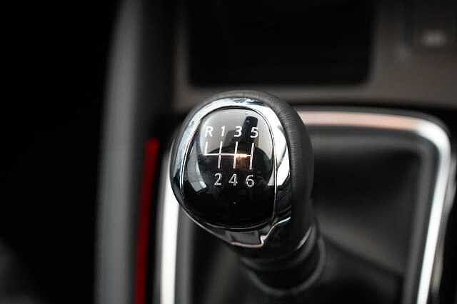 Nissan Qashqai 1.3 DIG-T 160 Tekna with BOSE Audio and Drive Assist Technology