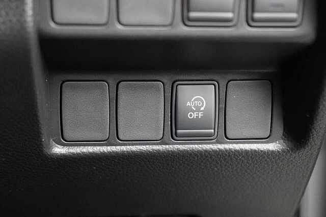 Nissan Qashqai 1.3 DIG-T 160 Tekna with BOSE Audio and Drive Assist Technology