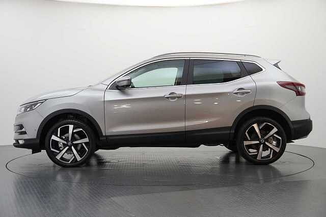 Nissan Qashqai 1.3 DIG-T 160 Tekna with BOSE Audio and Drive Assist Technology