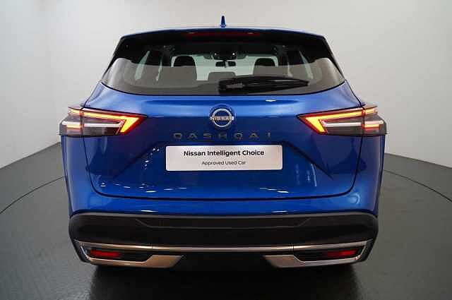 Nissan Qashqai 1.3 DIG-T MH 140 Acenta Premium with Rear View Camera