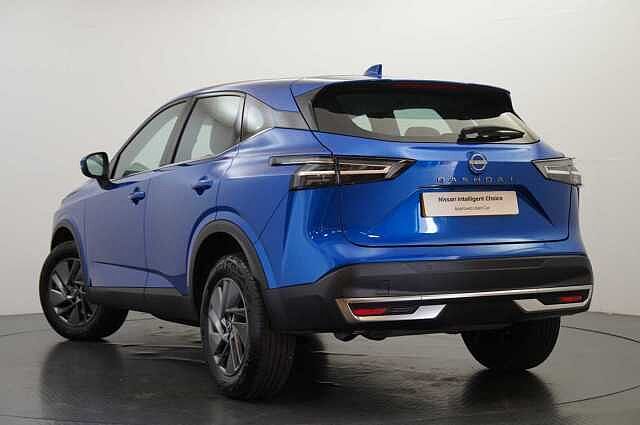 Nissan Qashqai 1.3 DIG-T MH 140 Acenta Premium with Rear View Camera