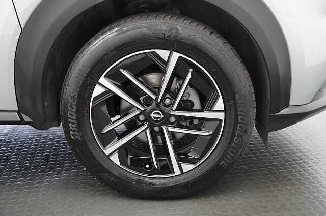 Nissan Juke 1.0 DIG-T 114 N-Connecta DCT Auto with Sat Nav and Rear View Camera