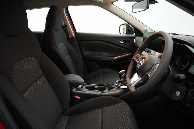 Nissan Juke 1.0 DIG-T 114 Acenta Premium DCT Auto with Sat Nav and Rear View Camera