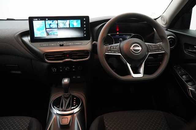 Nissan Juke 1.0 DIG-T 114 Acenta Premium DCT Auto with Sat Nav and Rear View Camera