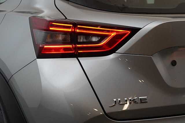 Nissan Juke 1.0 DIG-T 114 Acenta Premium DCT Auto with Sat Nav and Rear View Camera