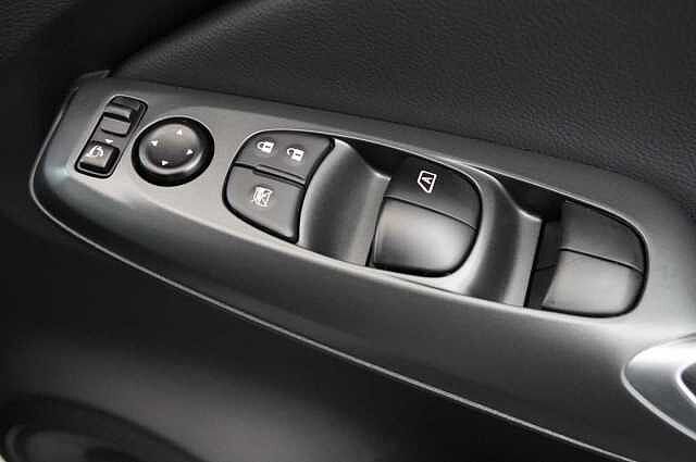 Nissan Juke 1.0 DIG-T 114 Acenta Premium DCT Auto with Sat Nav and Rear View Camera