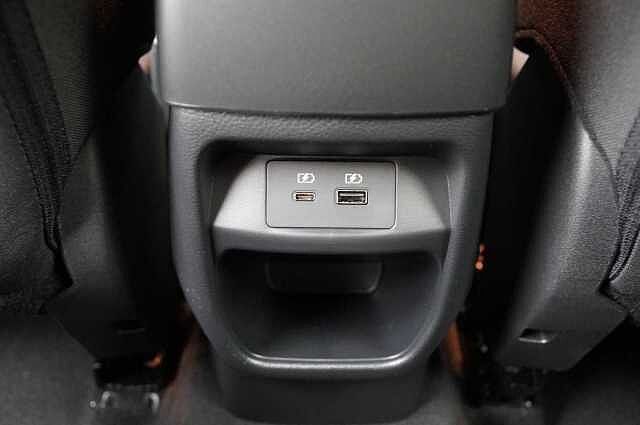 Nissan Juke 1.0 DIG-T 114 Acenta Premium DCT Auto with Sat Nav and Rear View Camera