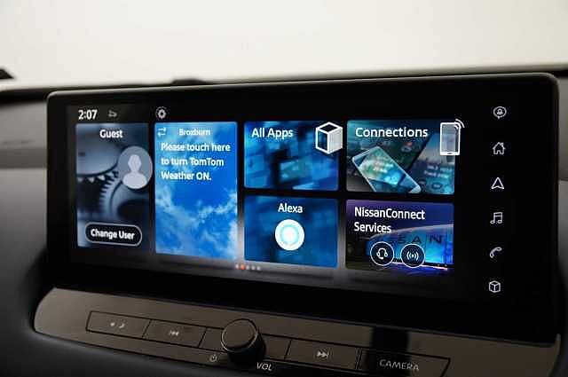 Nissan Qashqai 1.3 DIG-T MH 158 Tekna X-Tronic Auto with Glass Roof and Pro Pilot Assist