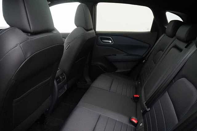 Nissan Qashqai 1.3 DIG-T MH 158 Tekna X-Tronic Auto with Glass Roof and Pro Pilot Assist