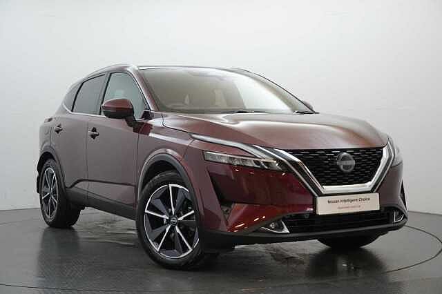 Nissan Qashqai 1.3 DIG-T MH 158 Tekna X-Tronic Auto with Glass Roof and Pro Pilot Assist