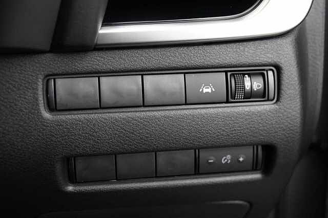 Nissan Qashqai 1.5 190 e-Power N-Connecta Auto with Sat Nav and 360 View Cameras