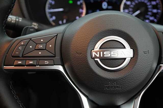 Nissan Juke 1.0 DIG-T 114 N-Connecta DCT Auto with Sat Nav and Rear View Camera