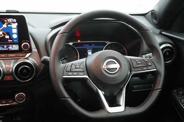 Nissan Juke 1.0 DIG-T 114 N-Connecta DCT Auto with Sat Nav and Rear View Camera