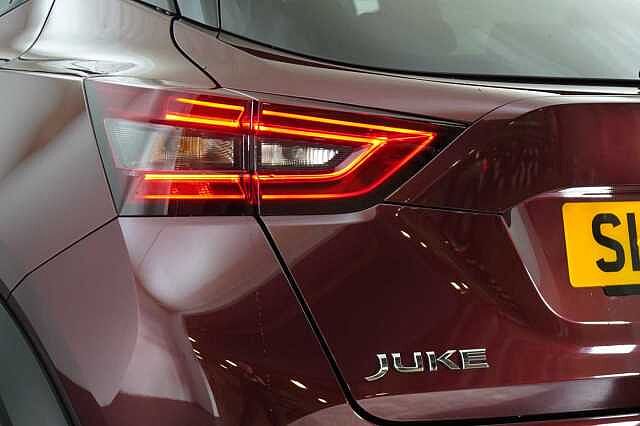 Nissan Juke 1.0 DIG-T 114 N-Connecta DCT Auto with Sat Nav and Rear View Camera