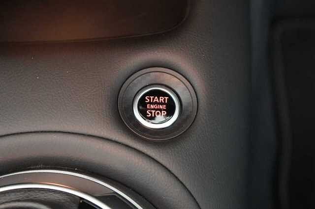 Nissan Juke 1.0 DIG-T 114 N-Connecta DCT Auto with Sat Nav and Rear View Camera