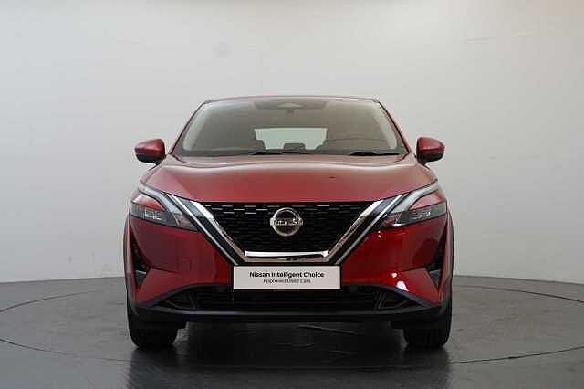 Nissan Qashqai 1.3 DIG-T MH 140 Acenta Premium with Rear View Camera and Intelligent Key