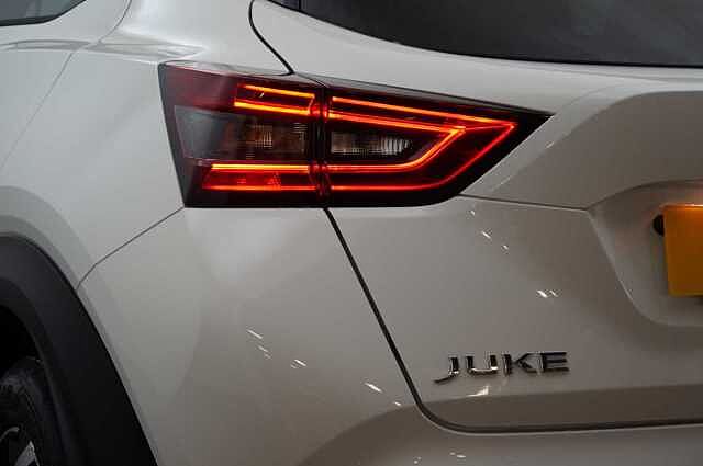 Nissan Juke 1.6 143 HEV Hybrid N-Connecta Auto with Sat Nav and Rear View Camera