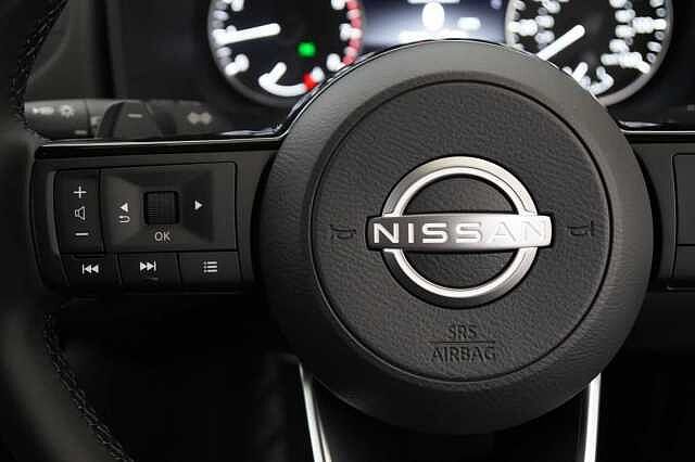 Nissan Qashqai 1.3 DIG-T MH 158 Acenta Premium X-Tronic Auto with Rear View Camera