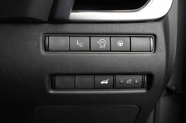 Nissan Qashqai 1.3 DIG-T MH 158 4WD Tekna+ X-Tronic Auto with BOSE and Pro Pilot Assist