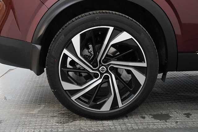 Nissan Qashqai 1.3 DIG-T MH 158 4WD Tekna+ X-Tronic Auto with BOSE and Pro Pilot Assist