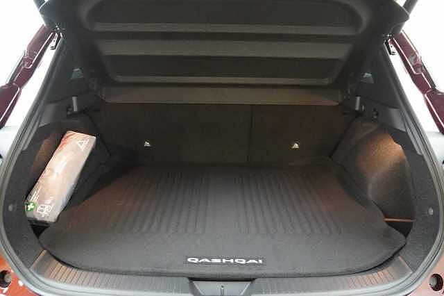 Nissan Qashqai 1.3 DIG-T MH 158 4WD Tekna+ X-Tronic Auto with BOSE and Pro Pilot Assist