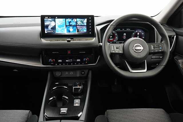 Nissan X-Trail 1.5 204 e-Power N-Connecta Auto with 5 Seats + Sat Nav and 360 Cameras