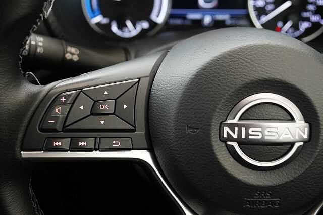 Nissan Juke 1.6 143 HEV Hybrid Premiere Edition Auto with Sat Nav and Rear View Camera