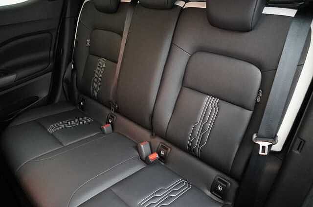 Nissan Juke 1.6 143 HEV Hybrid Premiere Edition Auto with Sat Nav and Rear View Camera