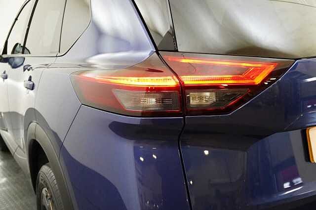 Nissan X-Trail 1.5 204 e-Power N-Connecta Auto with 5 Seats + Sat Nav and 360 Cameras