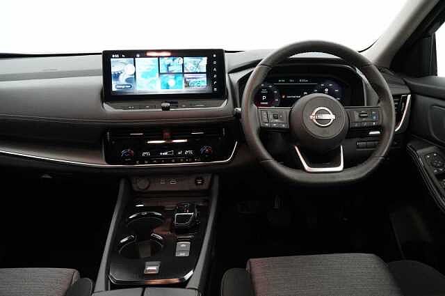 Nissan X-Trail 1.5 204 e-Power N-Connecta Auto with 5 Seats + Sat Nav and 360 Cameras