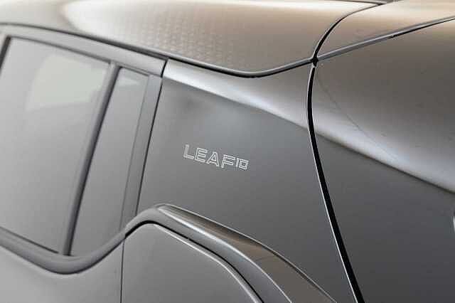 Nissan LEAF 40KW 10 Limited Edition Auto with Sat Nav and 360 View Cameras