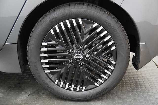 Nissan LEAF 39KW Tekna Auto with BOSE Audio and Pro Pilot Technology